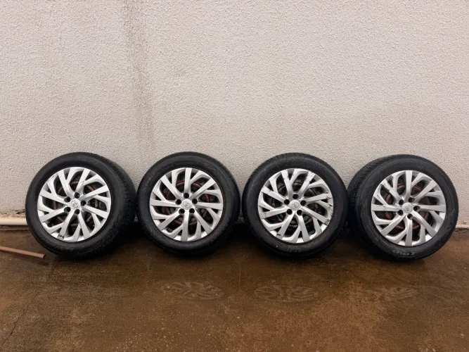 Jogo de rodas aro 16 com pneus novos (zero)