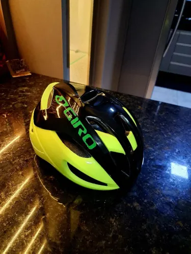 Capacete ciclismo GIRO ROAD e MTB