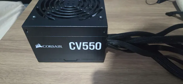 Fonte Corsair 550W 80 Plus, Bronze Preto, CP-9020277-BR