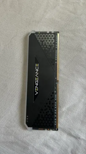 MEMÓRIA RAM VENGEANCE 8gb DDR4 8gb 3200mhz