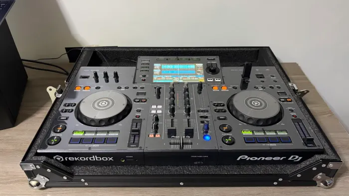 xdj rr + case em estado de nova. 