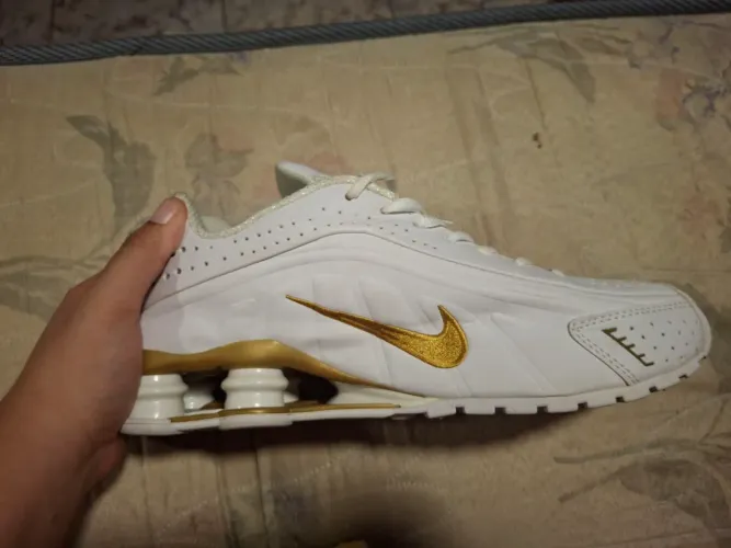 Tênis Nike Shox