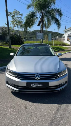 Volkswagen Passat Highline 2.0 TSI 220cv Tip. 2017