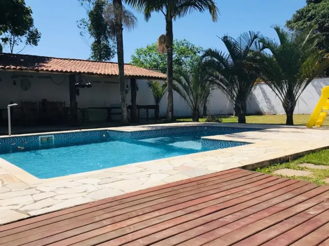 VENDE-SE SOBRADO - ABAIXO DO VALOR DE MERCADO