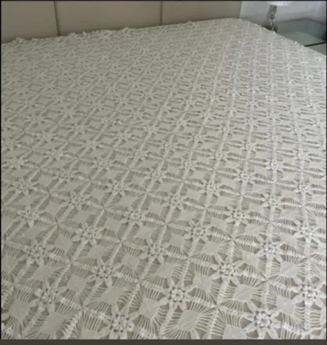 Colcha de crochê branca nova casal