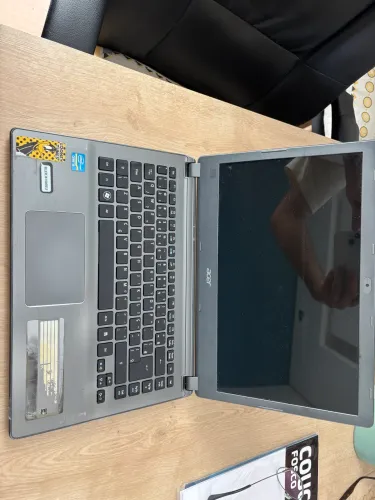 Notebook Acer Aspire V5-472-6_BR826 para retirar peças