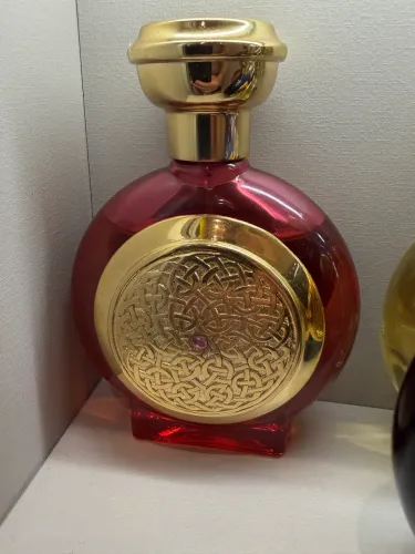 Boadicea Oud saphire 