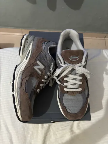 Tênis New Balance 2002 - 40, NOVO, apenas provado