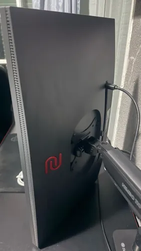 Monitor Benq 400hz