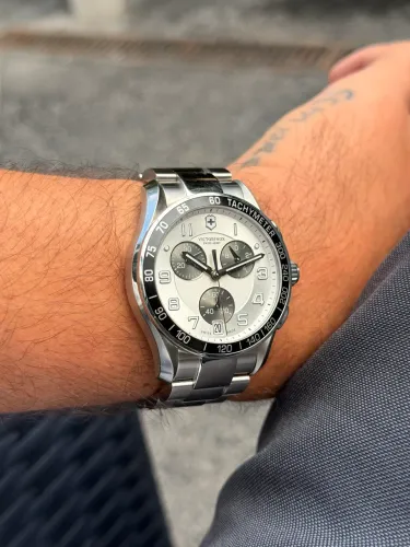 Victorinox Swiss Army Chrono Classic.