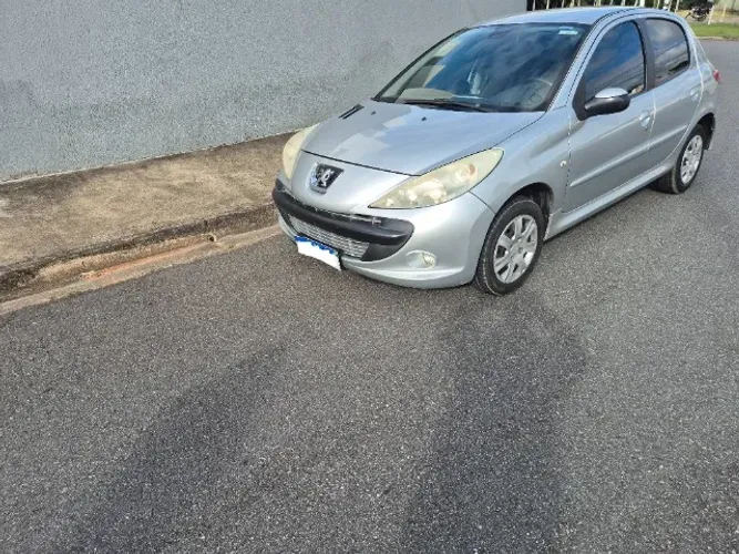 Peugeot 207 XS 1.6 Flex 16V 5P 2011
