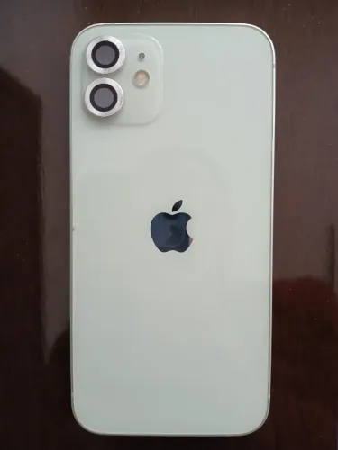 iPhone 12 com defeito