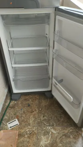 Geladeira seminova
