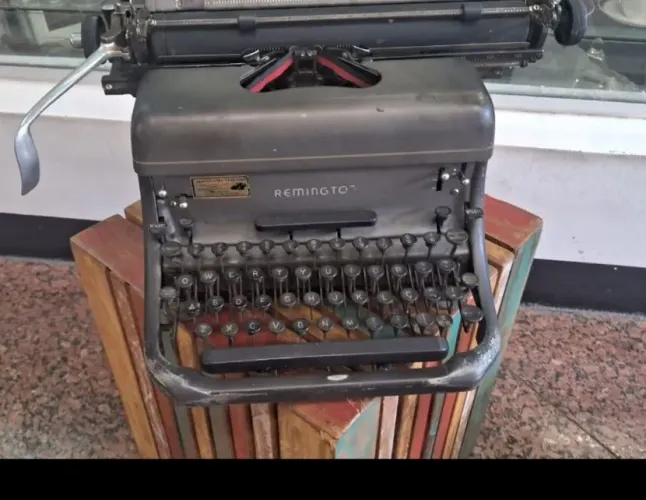 Máquina de escrever Remington peça para decoração