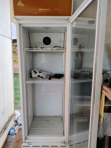 Expositora de Bebidas 220v