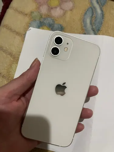 * iPhone 12 128GB Branco - Muito Conservado