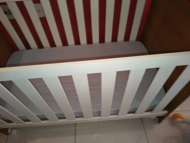 Berço completo com colchão infantil 