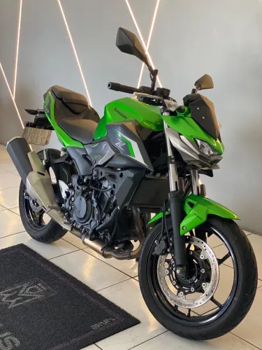 KAWASAKI Z 500 2025
