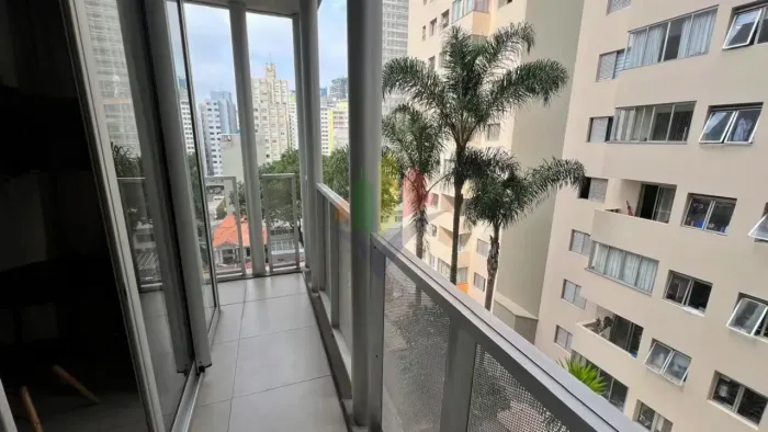 Studio Mobiliado à Venda na Rua Frei Caneca, 22 m², Condomínio com Lazer
