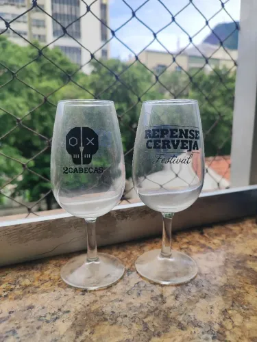 Par de Taças de Cristal cervejaria 2 cabeças Festival REPENSE cerveja