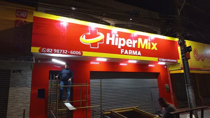 ACM com letra em PVC expandido 