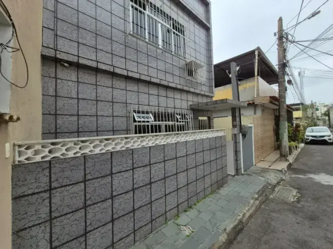 OPORTUNIDADE!! Casa independente com 2 quartos em Centro - Nilópolis - RJ