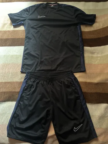 Conjunto Nike dri fit academia G 