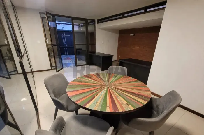 Sala para alugar no Jardim Oceania