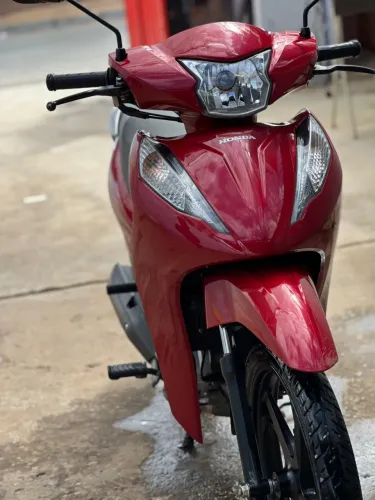 Honda Biz 125 EX 2025