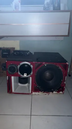 Vende se som alto motivo (leia descrição )