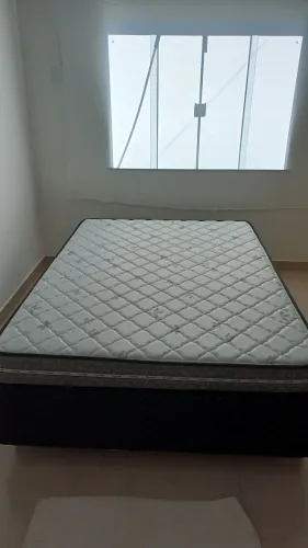 Cama casal box com baú