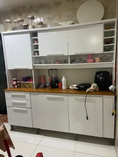 Armário de cozinha, apenas 4 meses de uso