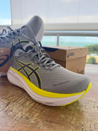 Tênis Asics Gel Nimbus 27