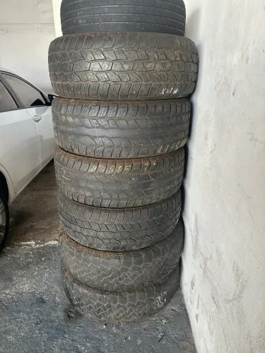 Pneus para caminhonete