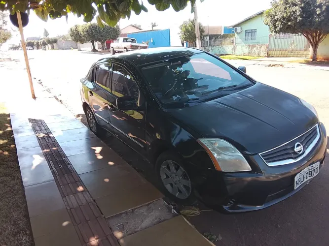 Nissan Sentra 2.0/ 2.0 Flex Fuel 16V Aut. 2011