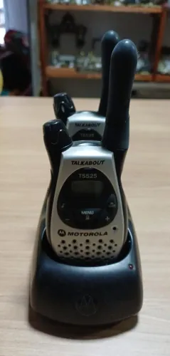 Rádio Motorola Talkabaut T 5525 - NO ESTADO