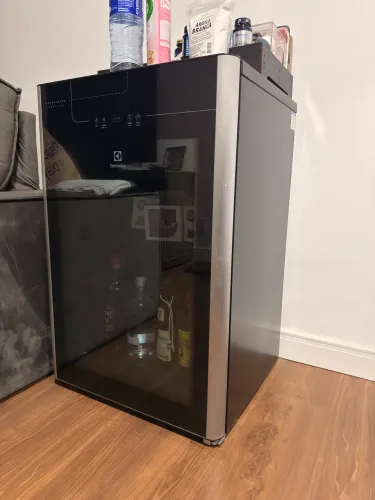 Cervejeira Eletrolux BEER1 100L Premium - Painel Touch