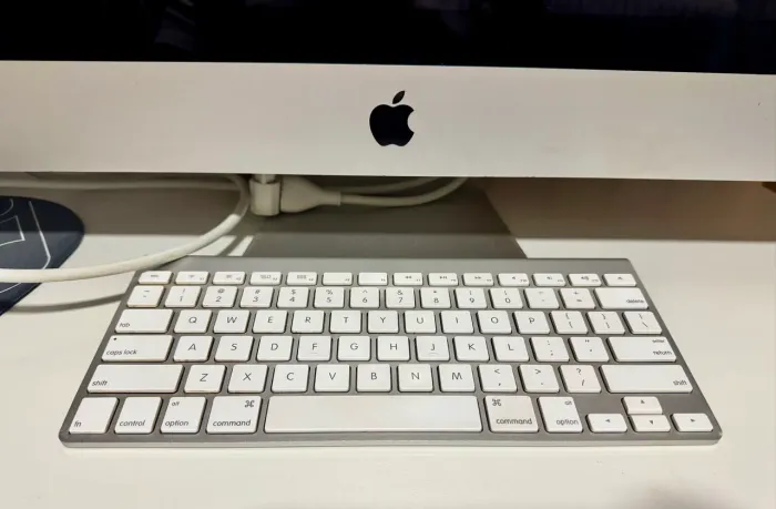 Apple iMac 27 (Tela Gigante) Completo - SSD 480GB + 1TB - 12GB RAM - Teclado Original