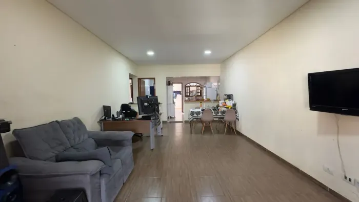 Térrea para venda possui 100 metros quadrados com 2 quartos
