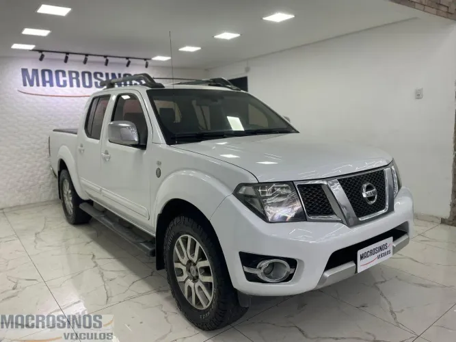 Nissan Frontier SL CD 4X4 2.5tb Diesel AUT 2013