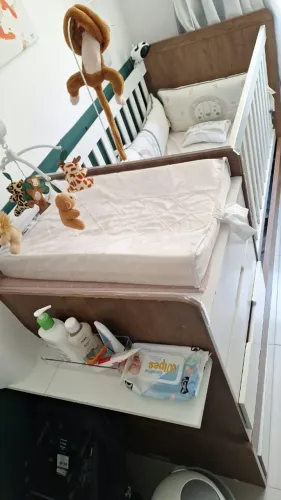 Berço Cama com Cômoda e Cama Auxiliar