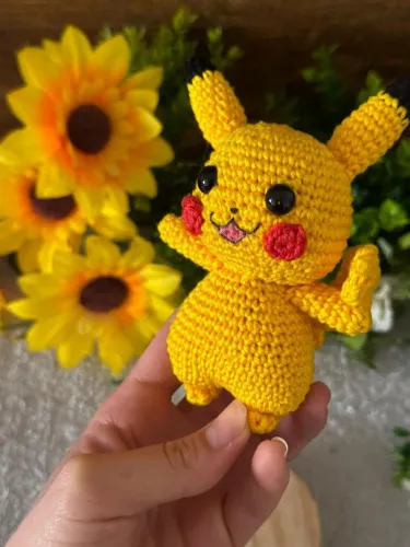Pikachu amigurumi
