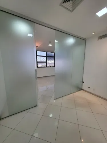 Millenium sala comercial - vendo 34 m2 -  ar condicionado - piso porcelanato