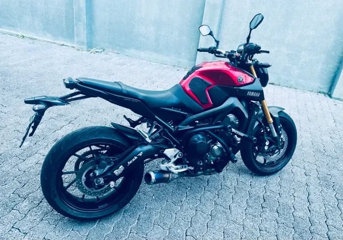 YAMAHA MT-09 2017 - APENAS VENDA