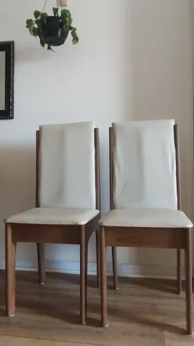 Cadeiras para mesa