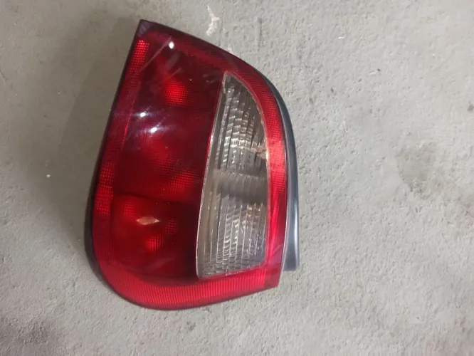 Lanterna traseira Renault Megane