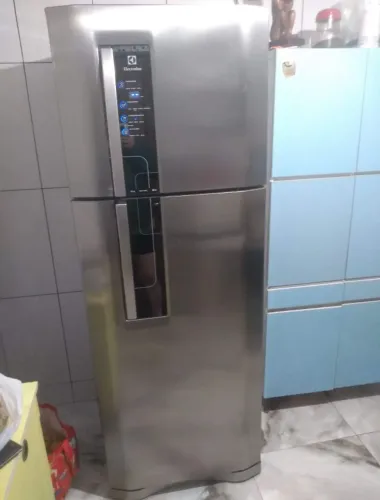 Geladeira Inox DF52X Consul
