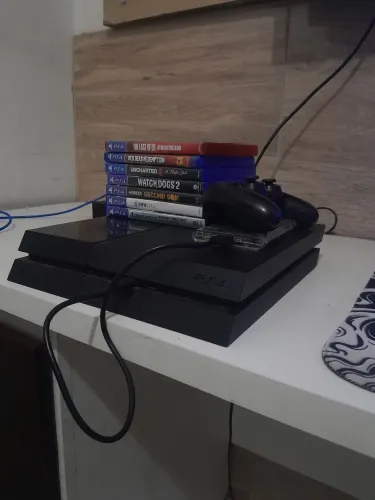PS4 FAT + 1 CONTROLE ORIGINAL + HD 1TB E 7 JOGOS