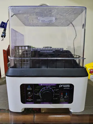 Lava louças portátil Práxis semi-nova