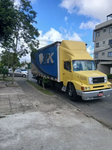Me ofereço pra trabalhar motorista truck bi truck toco 3\4 vam fiorino,etc.